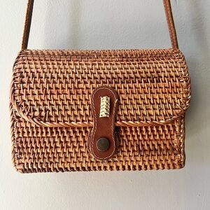 Mini envelope rattan crossbody bag snap closure leather strap linen interior
